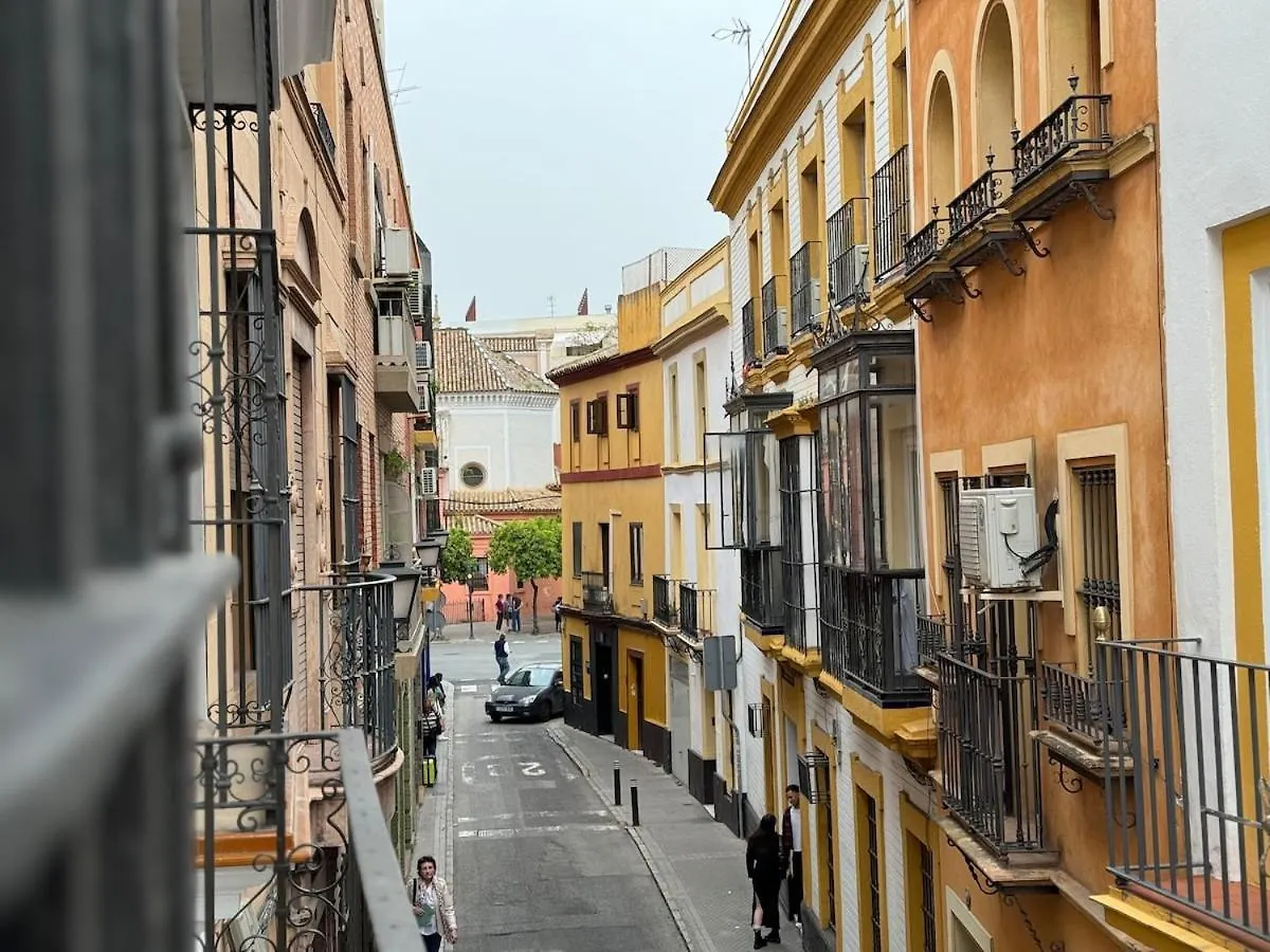 Santiago 10 Apartment Seville 0*,  Spain